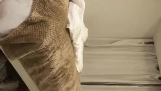 拖鞋家居日韩AV-白皙皮肤呆萌小姐姐！情趣耳朵抓屌吸吮！头套男怼着骚穴猛操，骑乘姿势打桩机，无套内射。