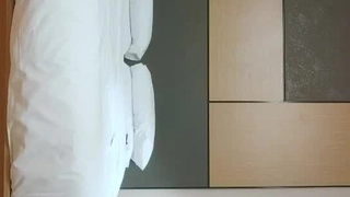 日韩欧美不卡一区二区高清-vavababy 面 試 畢 業 生 被 颻 渴 的 OL約 到 旅 館 脫 下 褲 子 吃 各 種 姿 勢 狂 抽 猛 送 全 部 射 嘴 巴 吞 淨